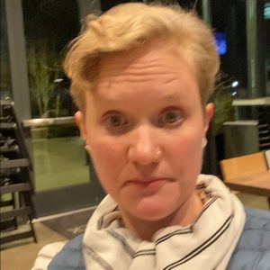 Meet your Posher, Christy